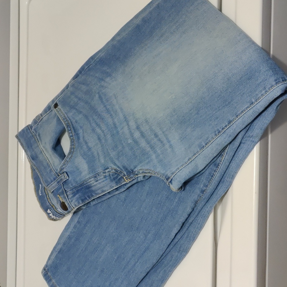 16 straight Sonoma jeans